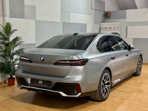 BMW Serie 7 750e xDrive THEATRE SCRREN - Foto 38