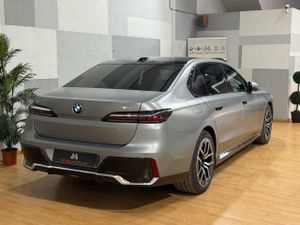 BMW Serie 7 750e xDrive THEATRE SCRREN - Foto 43