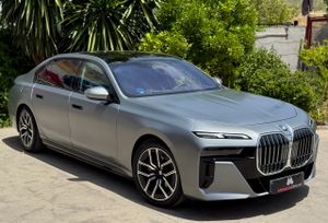 BMW Serie 7 750e xDrive THEATRE SCRREN - Foto 41