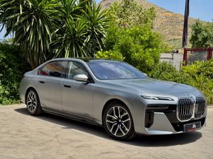 BMW Serie 7 750e xDrive THEATRE SCRREN - Foto 7