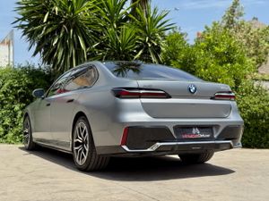 BMW Serie 7 750e xDrive THEATRE SCRREN - Foto 33