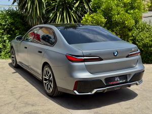 BMW Serie 7 750e xDrive THEATRE SCRREN - Foto 12