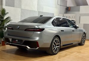 BMW Serie 7 750e xDrive THEATRE SCRREN - Foto 36