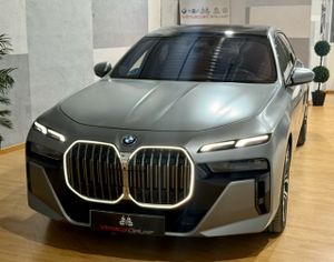 BMW Serie 7 750e xDrive THEATRE SCRREN - Foto 32