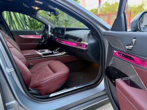 BMW Serie 7 750e xDrive THEATRE SCRREN - Foto 28