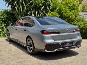 BMW Serie 7 750e xDrive THEATRE SCRREN - Foto 13