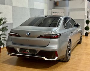 BMW Serie 7 750e xDrive THEATRE SCRREN - Foto 42
