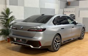 BMW Serie 7 750e xDrive THEATRE SCRREN - Foto 39