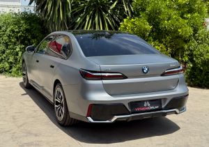 BMW Serie 7 750e xDrive THEATRE SCRREN - Foto 14