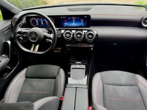 Mercedes CLA 220 d Coupé AMG LINE - Foto 13