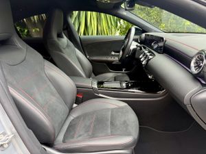 Mercedes CLA 220 d Coupé AMG LINE - Foto 18