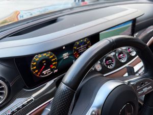 Mercedes AMG-GT  53 4MATIC+ 4 puertas Coupé - Foto 37