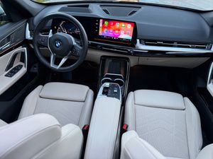 BMW X1 SDRIVE18D TECHO PANORAMICO - Foto 18