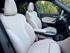 BMW X1 SDRIVE18D TECHO PANORAMICO - Foto 24