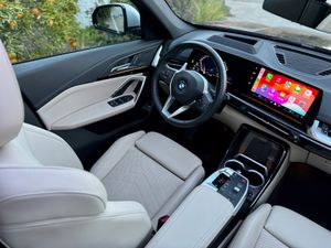 BMW X1 SDRIVE18D TECHO PANORAMICO - Foto 17