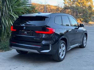 BMW X1 SDRIVE18D TECHO PANORAMICO - Foto 33