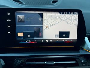BMW X1 SDRIVE18D TECHO PANORAMICO - Foto 26