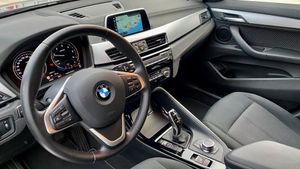 BMW X2 SDRIVE18D AUTO. NAVEGACION, ASISTENTE DE APARCAMIENTO   - Foto 2
