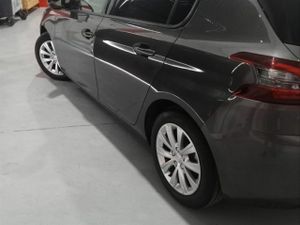 Peugeot 308 5p Allure PureTech 110 SS 6 Vel. MAN - Foto 8