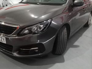 Peugeot 308 5p Allure PureTech 110 SS 6 Vel. MAN - Foto 3
