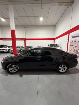 Volkswagen Passat 2.0 TDI 140 DSG Highline BlueMotion Tech - Foto 10