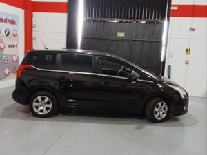Peugeot 5008 Active 1.6 eHDI 115 FAP CMP Blue Lion - Foto 4