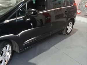 Peugeot 5008 Active 1.6 eHDI 115 FAP CMP Blue Lion - Foto 5