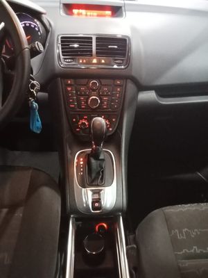 Opel Meriva 1.4 NEL Selective Auto - Foto 13