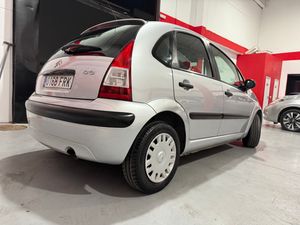 Citroën C3 1.4i Collection Gasolina 75 CV 5p - Foto 6