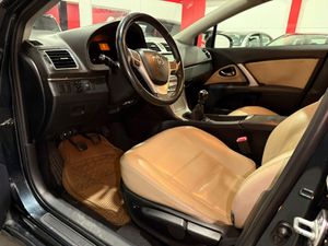 Toyota Avensis Sedán 120D Advance - Foto 12