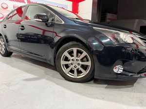 Toyota Avensis Sedán 120D Advance - Foto 3
