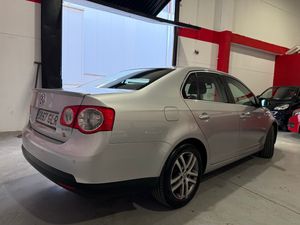 Volkswagen Jetta 2.0 TDI 140 DPF Highline - Foto 6