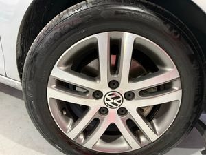 Volkswagen Jetta 2.0 TDI 140 DPF Highline - Foto 17