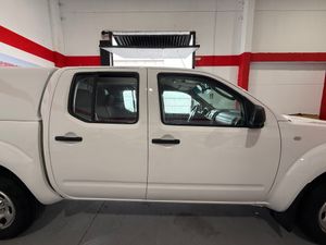 Nissan Navara 2.5dCi (171 CV) XE Doble Cabina 4x4 - Foto 5