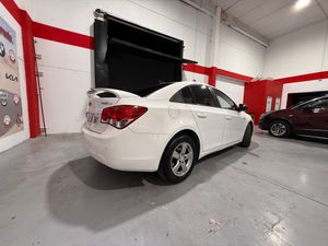 Chevrolet Cruze 1.6 LS 124 CV 4p - Foto 6