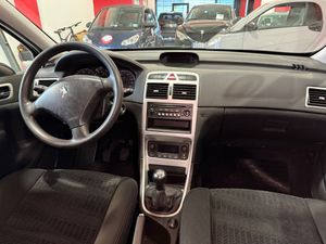 Peugeot 307 5p XS+ 1.4 16v - Foto 9