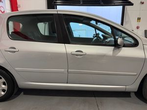 Peugeot 307 5p XS+ 1.4 16v - Foto 4