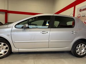 Peugeot 307 5p XS+ 1.4 16v - Foto 5