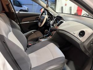 Chevrolet Cruze 1.8 LT Aut. 4P - Foto 9