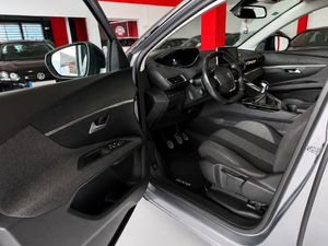 Peugeot 5008 Allure BlueHDi 130 S&S - Foto 10