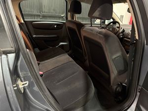 Citroën C4 5p HDi 92 LX - Foto 13