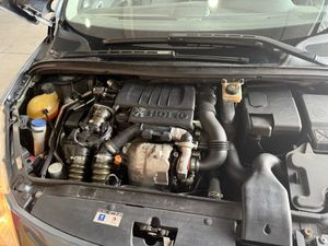 Peugeot 307 5p XS 1.6 HDI 90 - Foto 16