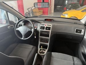 Peugeot 307 5p XS 1.6 HDI 90 - Foto 9