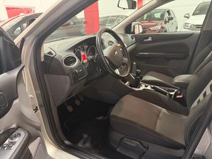 Ford Focus Berlina Trend 1.6 Ti-VCT - Foto 9