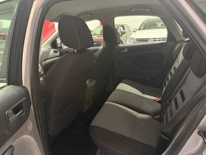 Ford Focus Berlina Trend 1.6 Ti-VCT - Foto 10