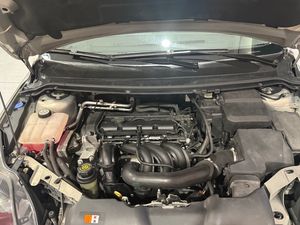 Ford Focus Berlina Trend 1.6 Ti-VCT - Foto 17