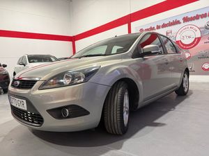 Ford Focus Berlina Trend 1.6 Ti-VCT - Foto 8