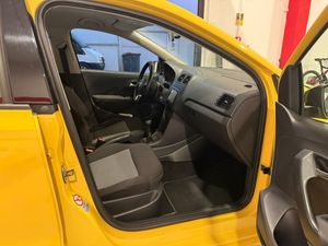 Volkswagen Polo 5p Advance 1.6 TDI 90 CV - Foto 16