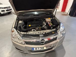 Opel Astra Sedan Edition 1.7 CDTi 110 CV - Foto 10