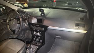 Opel Astra Sedan Edition 1.7 CDTi 110 CV - Foto 12
